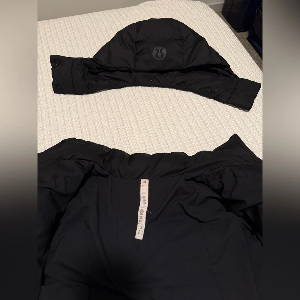 Women's lululemon Black Puffer Jacket - Picture 6 of 9